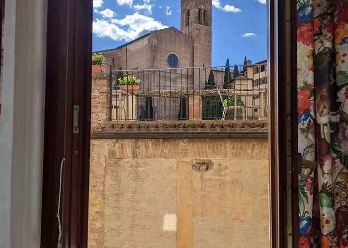 Bernini Ξενοδοχείο *